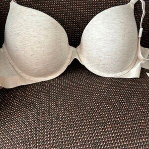 Victoria Secret Push Up Bra 38B NWT!
